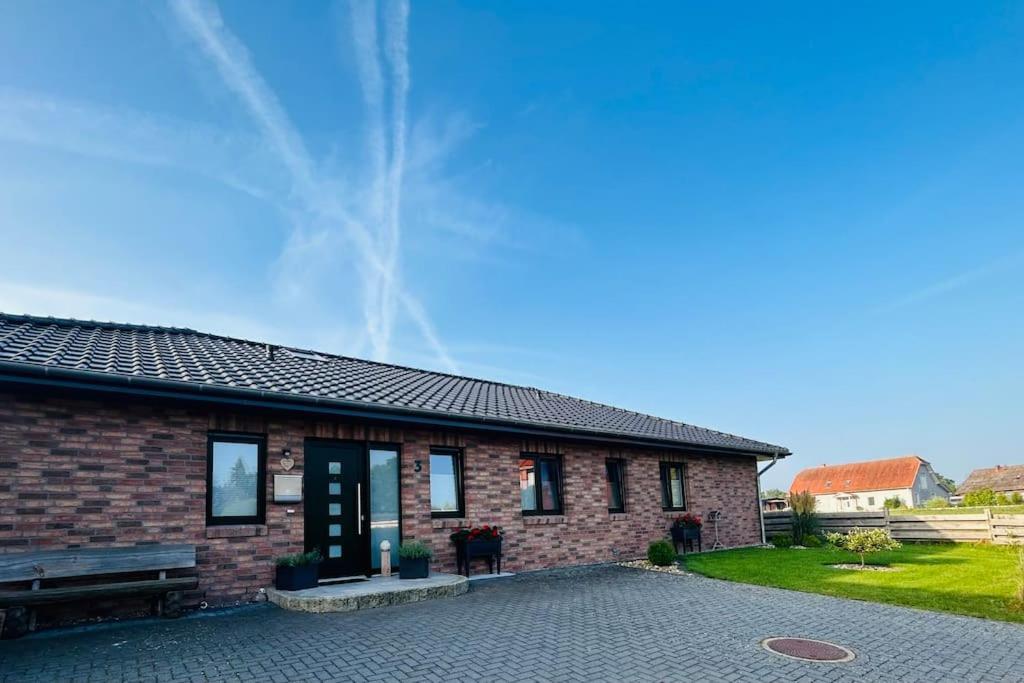 Wunderschoenes, Grosses Traumhaus Люхов Экстерьер фото